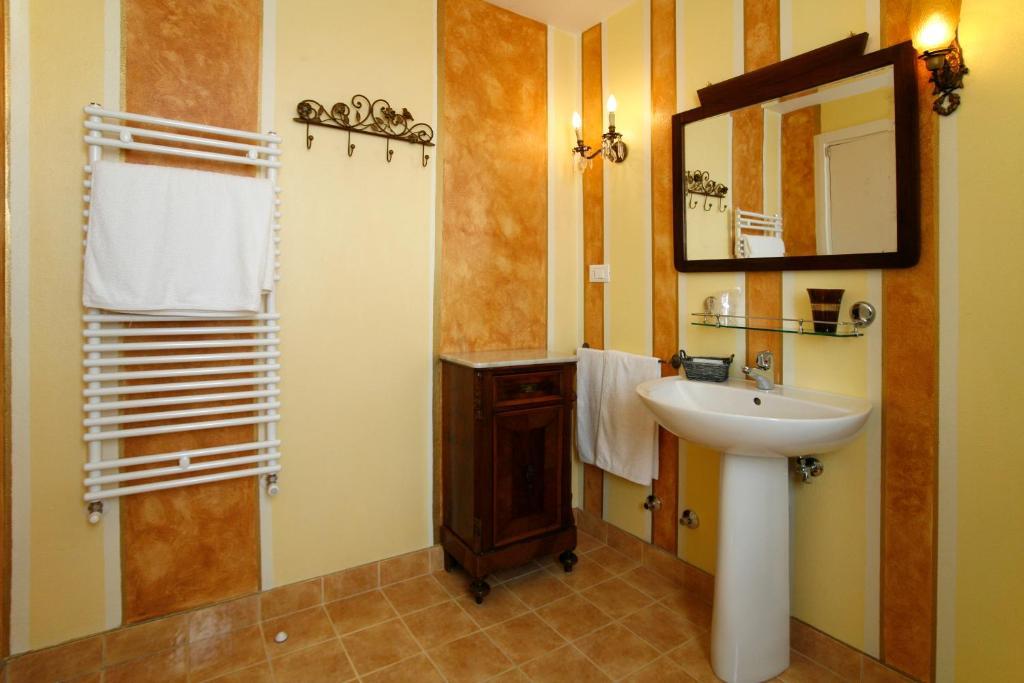 Villa Amelia Rooms Марина ди Пиетрасанта Стая снимка